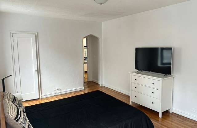 Modern Bronx Home - 30 Mins from Midtown