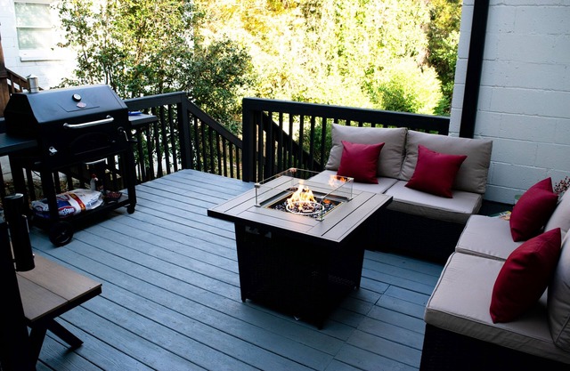 Modern Buckhead Duplex 2Br 2Ba - Walk Everywhere! Pet-Friendly
