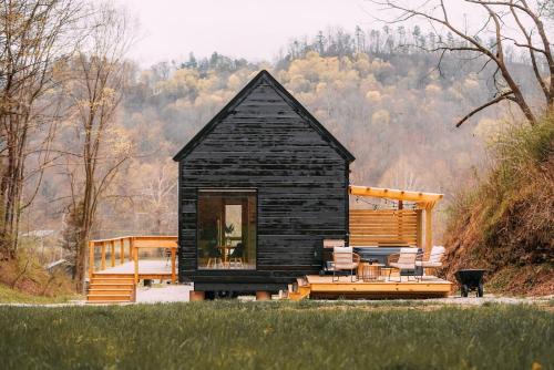 Modern Cabin Nestled on 40 Acres with Hot Tub