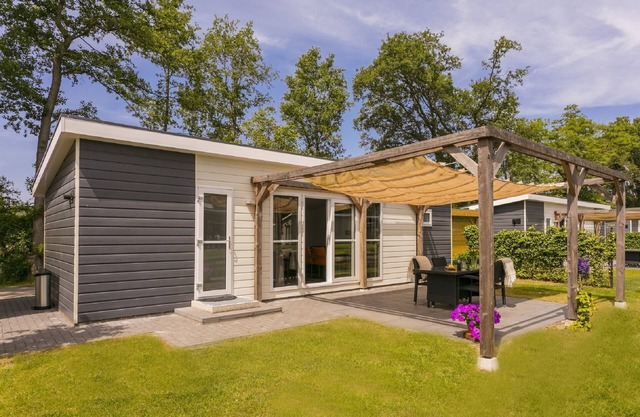Modern chalet in a holiday park near Lochem