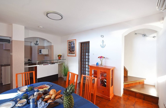 Modern & Comfy Sea View House