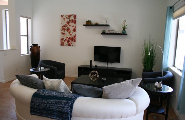 Modern Desert Condo with Beautiful Mountain Views