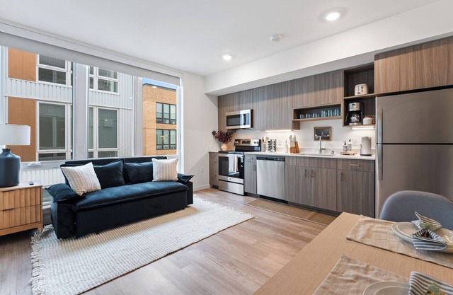 Modern Downtown Studio - Steps from Shops & Dining!