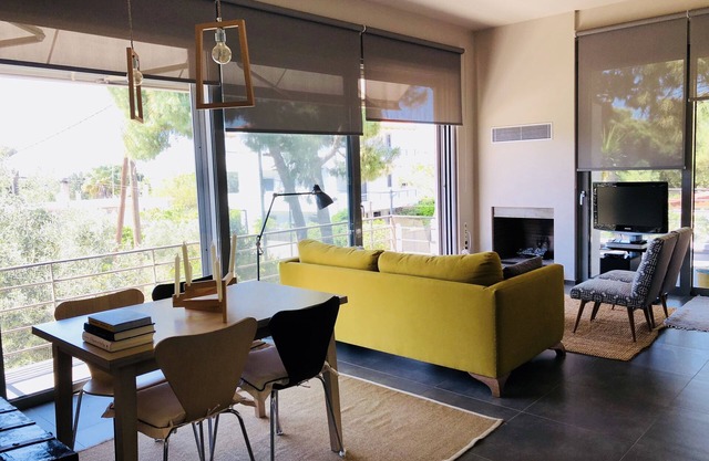 Modern - Elegant - Brand new house - 3 minute walking from Lagonissi beach