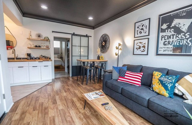 Modern Escape Downtown Hotspot Near Hospitals