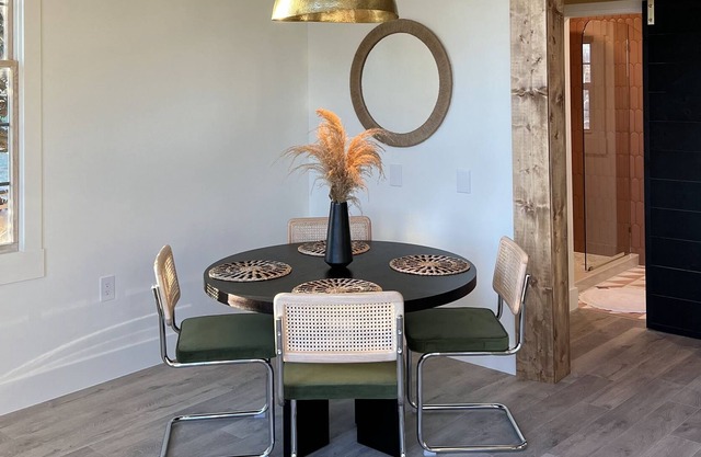 Modern Farmhouse w/ King Bed & Mountain Views