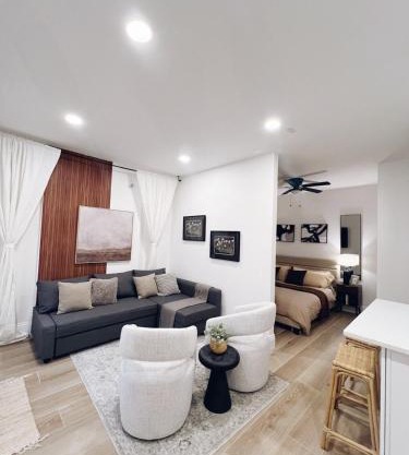 Modern Guesthouse near MCO