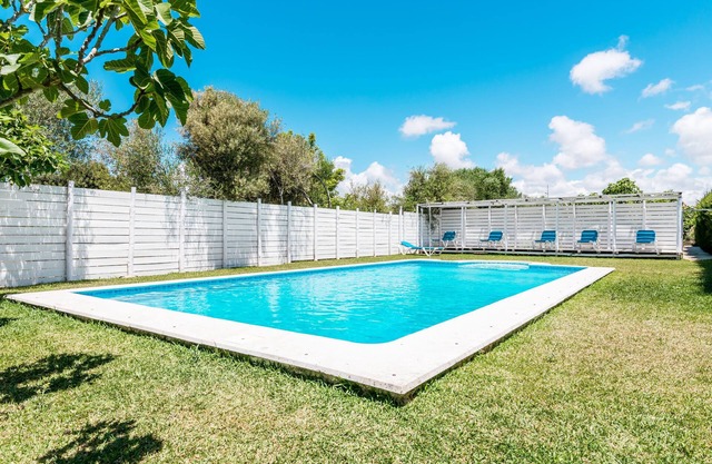 Modern Holiday Home "El Algarrobo" with Outdoor Pool