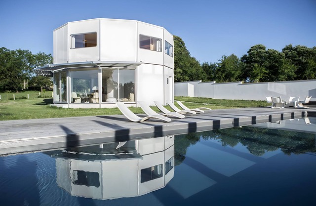 Modern holiday home with private pool and spa in the Périgord countryside
