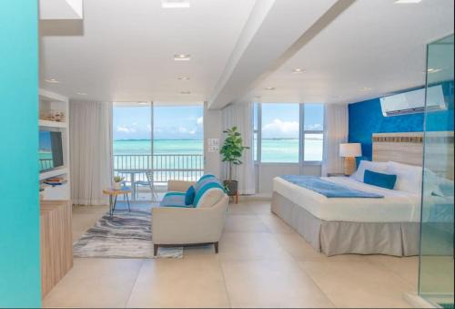 Modern Jewel Beachfront Isla Verde