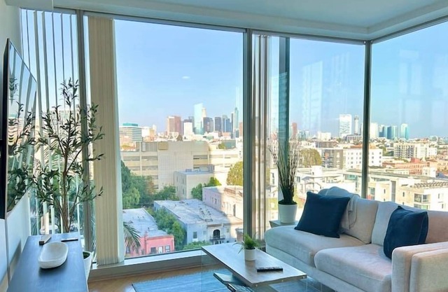 Modern Luxury 2 Bed Apt with Panoramic Views