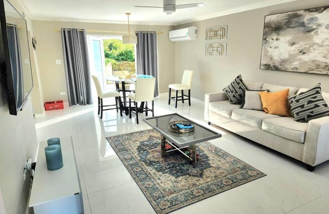 Modern Luxury 2-bedroom 2.5-bathroom townhouse