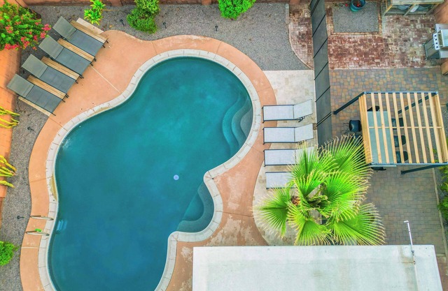 Modern Luxury Home-Old Town Scottsdale-Huge Pool!