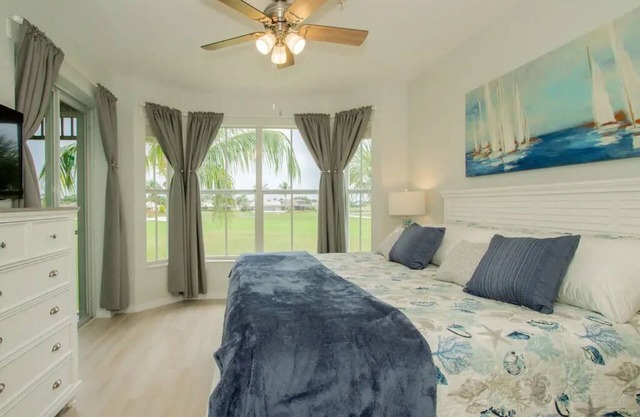Modern Mustang Condo at Lely Resort-Golf/Pool/Courts/Gym