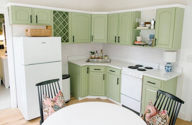 Modern North Troy Apt with Beautiful Wooden Mantel