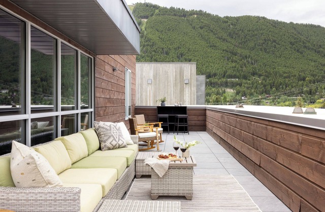 Modern penthouse in downtown Jackson, urban living at its best