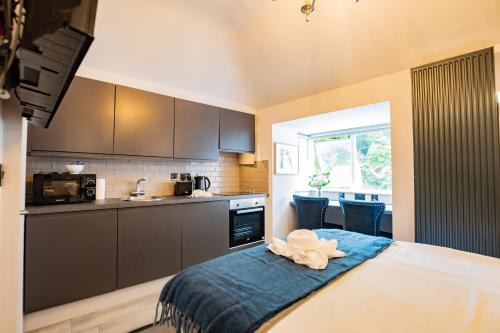 Modern Studio by the Marina
