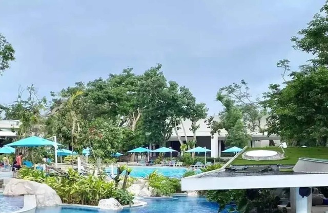 Modern Style flat w/ exceptional and majestic view of nature!