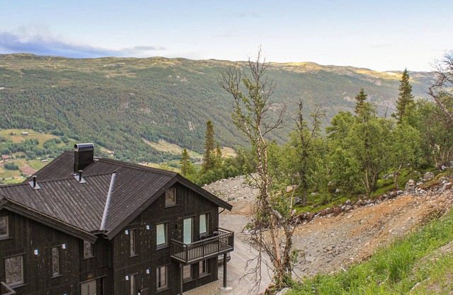 Modern vacation apartment with stylish decorative elements in the Uvdal Alpinsenter.
