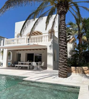 Moderne Villa mit Pool