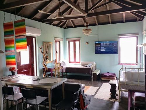 Mojo Art House
