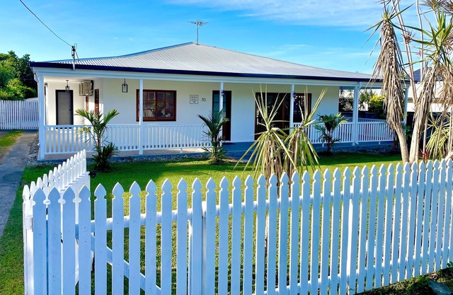 Mojo’s Salt & Pepper Cottage, 500m to beach