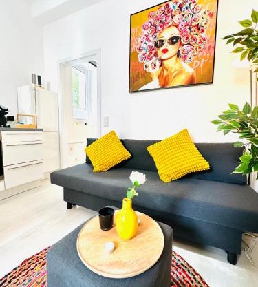 Mola Apartments- Trendiges Apartment in der City-Nähe Dortmund-Terrasse-3 Gäste-WLAN