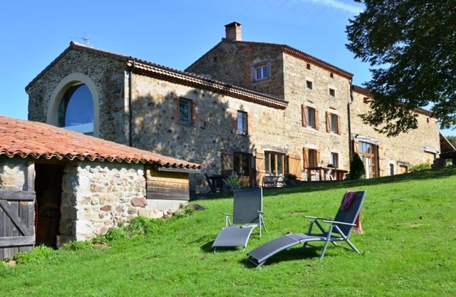 Montcoudoux group gîte with sound system.