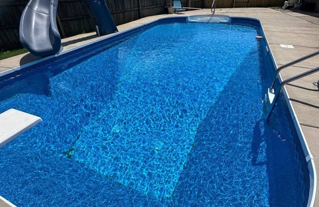 MONTHLY STAYS-Relaxing 4BR Getaway with Pool -with Extra Sleeping Space.
