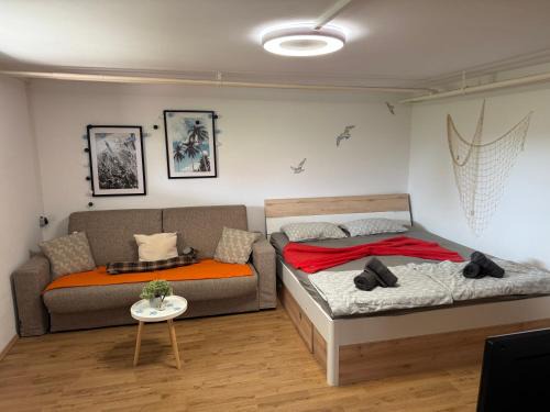 Moon Bay apartment - Free large parking