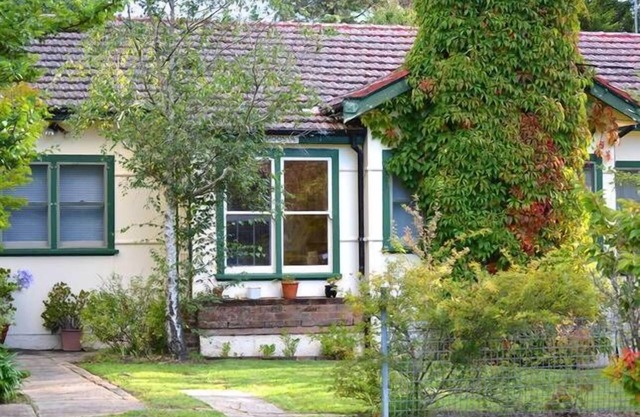 Moonya, the writer's retreat, the 1950s vintage holiday home and house gallery