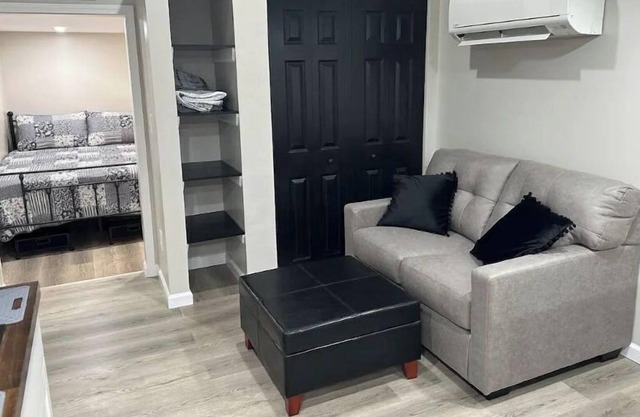 Morris’ 19th Hole in Nebo