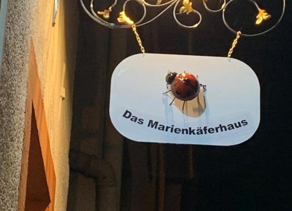 Mosel - Uerzig - Das Marienkaeferhaus