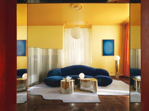 Most Teatralny Artistic Apartment by BookingHost