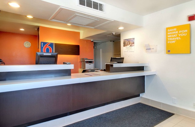 Motel 6 Capitol Heights, MD - Washington