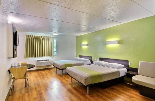 Motel 6 Danvers, MA - Boston North