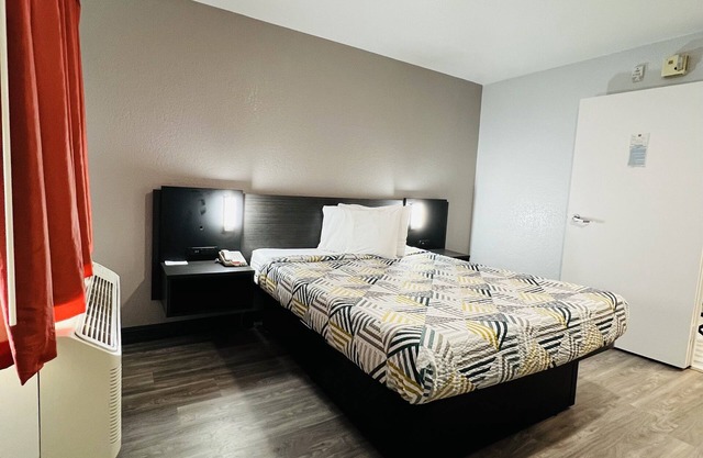 Motel 6 La Mesa, CA - San Diego