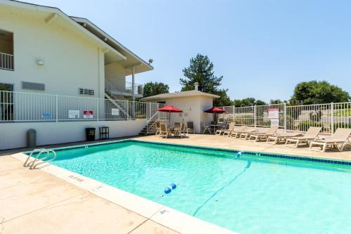 Motel 6-Redding, CA - Central