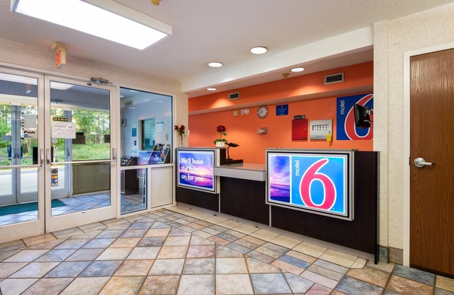 Motel 6 Statesville, NC