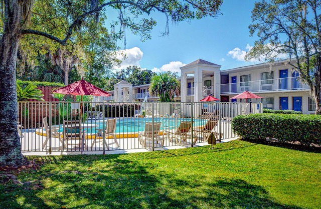 Motel 6 Tallahassee, FL - Downtown