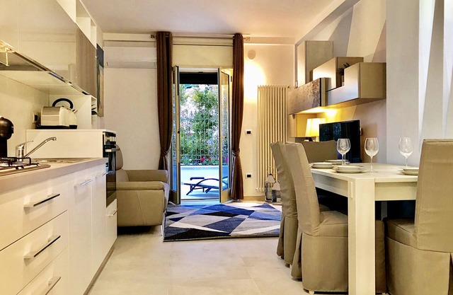 "MOTTOLA APARTMENT" GROUND FLOOR VILLA WITH TERRACE AT 200 MT FROM THE SEA