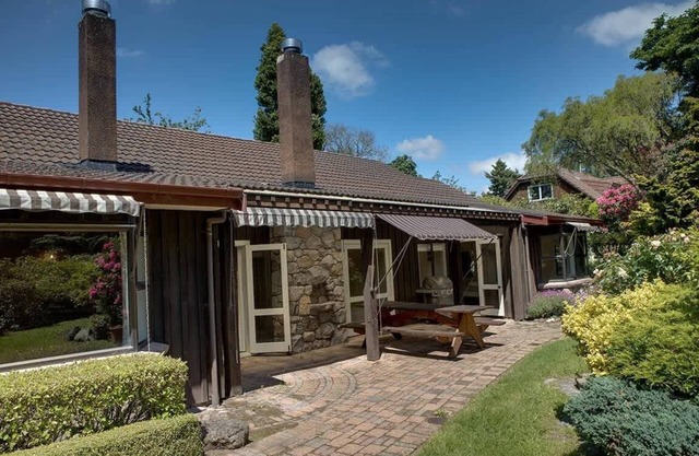 Mountain Bike Manor | Spacious with Spa Pool