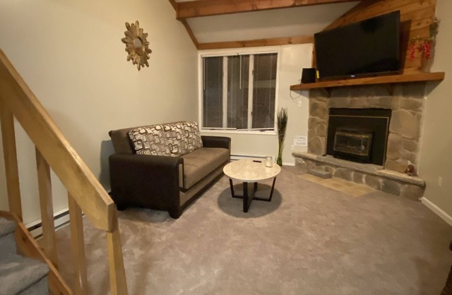 Mountain gateway in the beautiful Lake Harmony