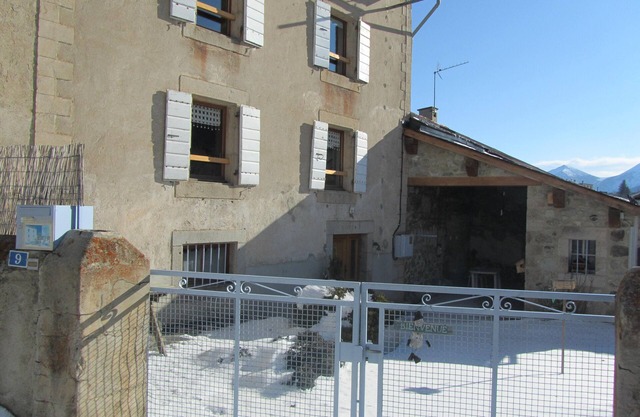 mountain holidays: Cal Peyre, village house in Bolquère-Pyrénées 2000