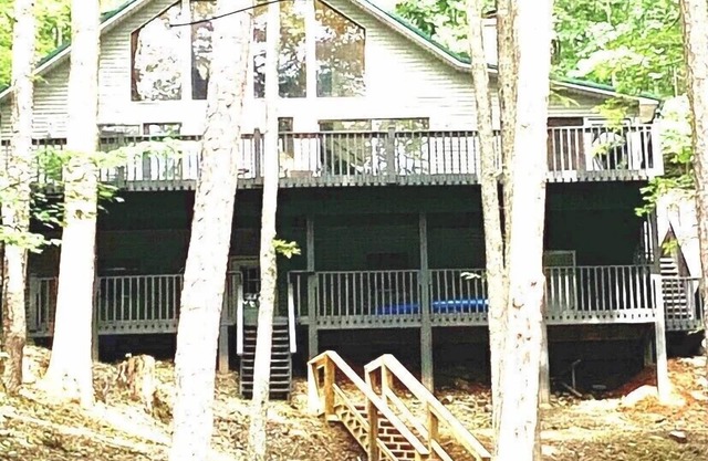 MOUNTAIN HOUSE ON THE LAKE - Lagniappe on the lake