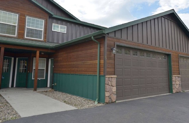 Mountain Therapy by Casago Mccall - Donerightmanagement