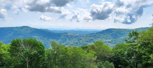 Mountain View Getaway