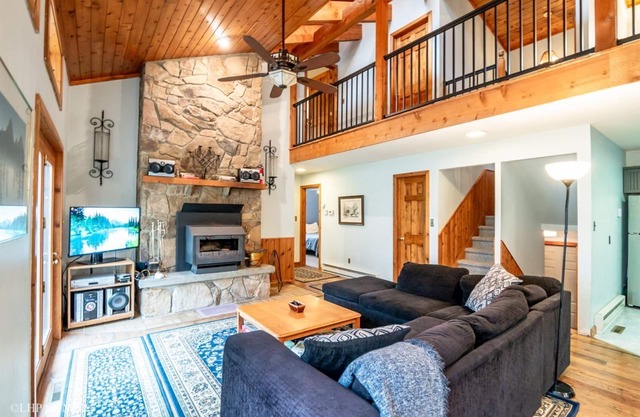 Mountainside 86 - 314 Ridge Road Mountainside 86 - Lake Access, Hot Tub, Pet Friendly, Air Conditioning on Main Level