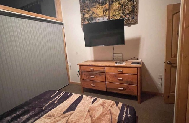 Mountainside Chalet S