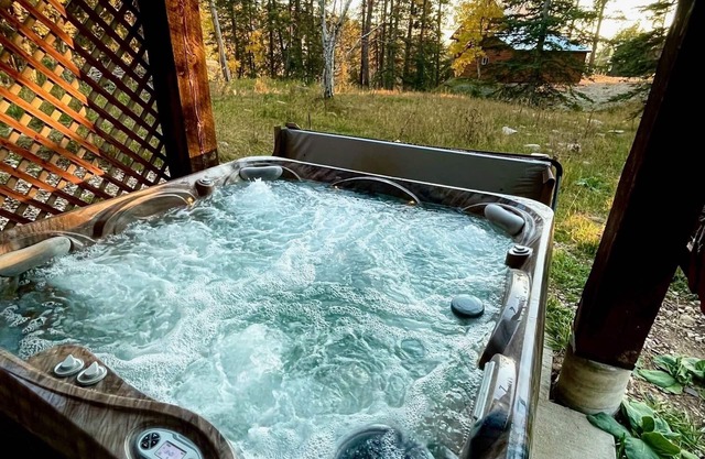 Mtn Cabin*Spa*Arcade*ATV*Hiking*Trails*Exploring